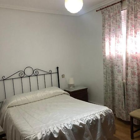 Pension Ruiz Линарес Екстериор снимка
