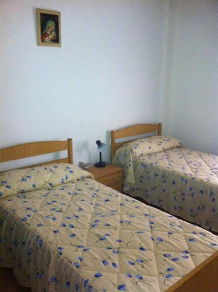Pension Ruiz Линарес Екстериор снимка